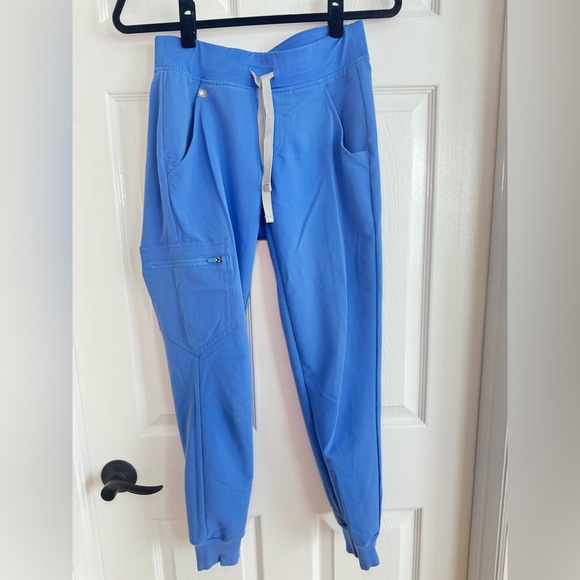 FIGS Zamora Jogger Scrub Pants Ceil Blue - Picture 2 of 4